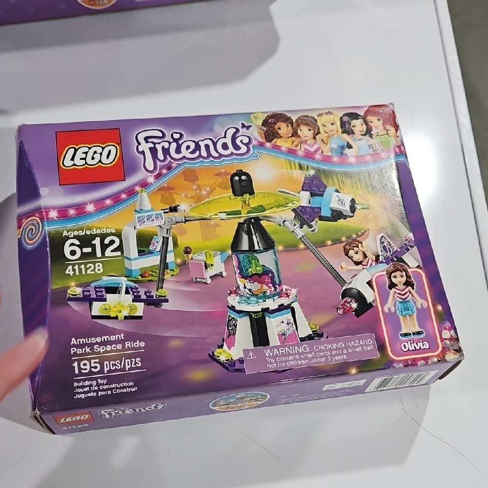 Lego Friends Instruction Booklet Lot with Pink and Purple Covers - Picture 5 of 8